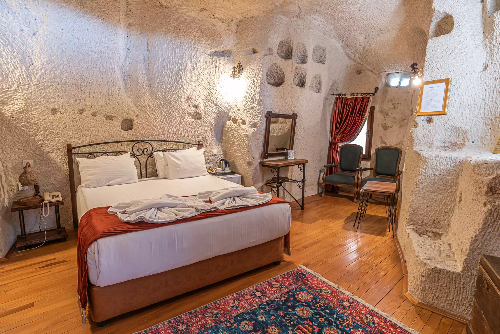 Room 201 - 2