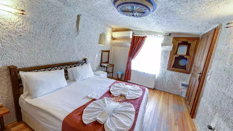Room 202 - Dervish & Elegance Cave